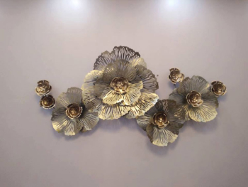 Tranh Sắt Treo Tường tạo hình Cành Mai Vàng cho xuân Thêm Nhiều Tài Lộc